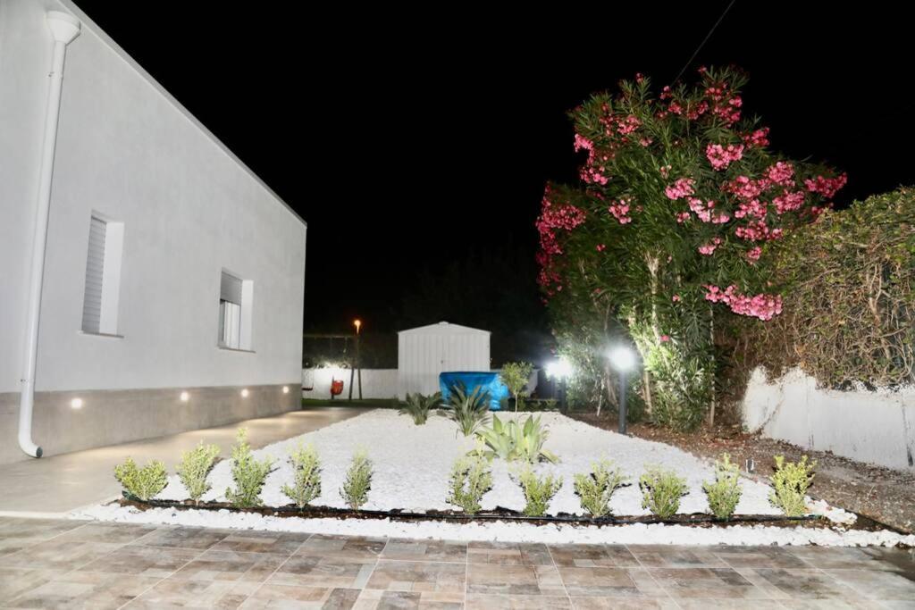 Villa Mare Blue Sr Nuovissima Villa 150M Dal Mare Adatta A Bambini Terrauzza Exterior foto